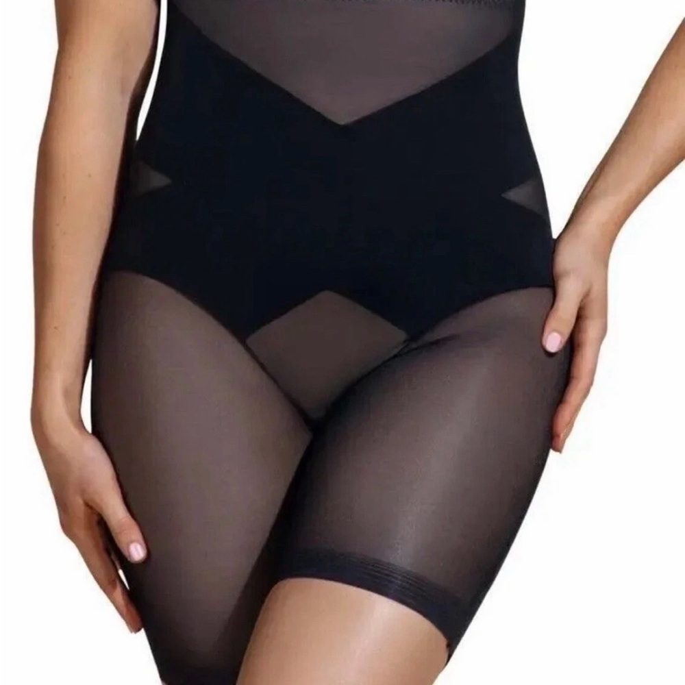 Women's HONEYLOVE Shapewear Runaway SuperPower Shorts Black Size 1X With Straps